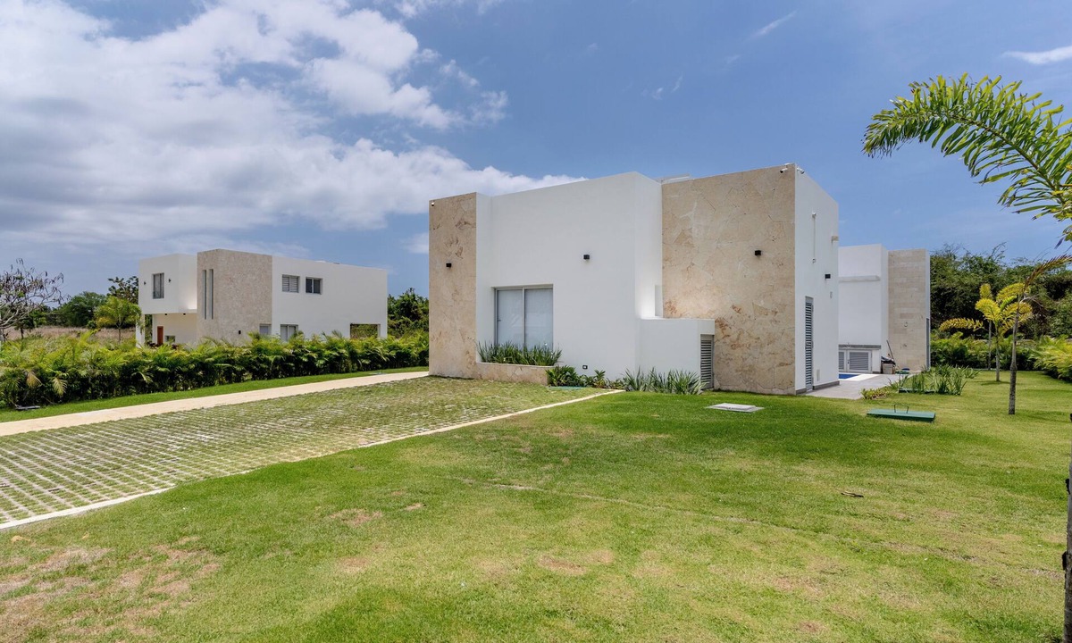El Soco Villa | Elegant Beach Villa, Private Pool & Golf Course!