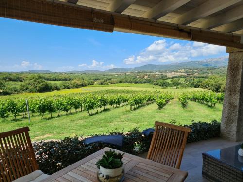 Monti Apartment | Elegant Country House - Tenuta Piredu