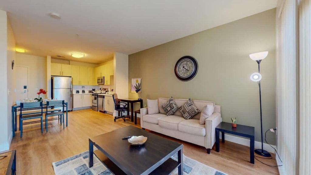 Downtown Apartment | Elegant Home