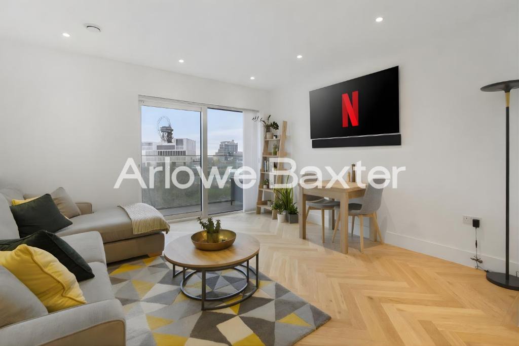 Stratford and New Town Apartment | Elegant One-Bedroom Apartment in Stratford