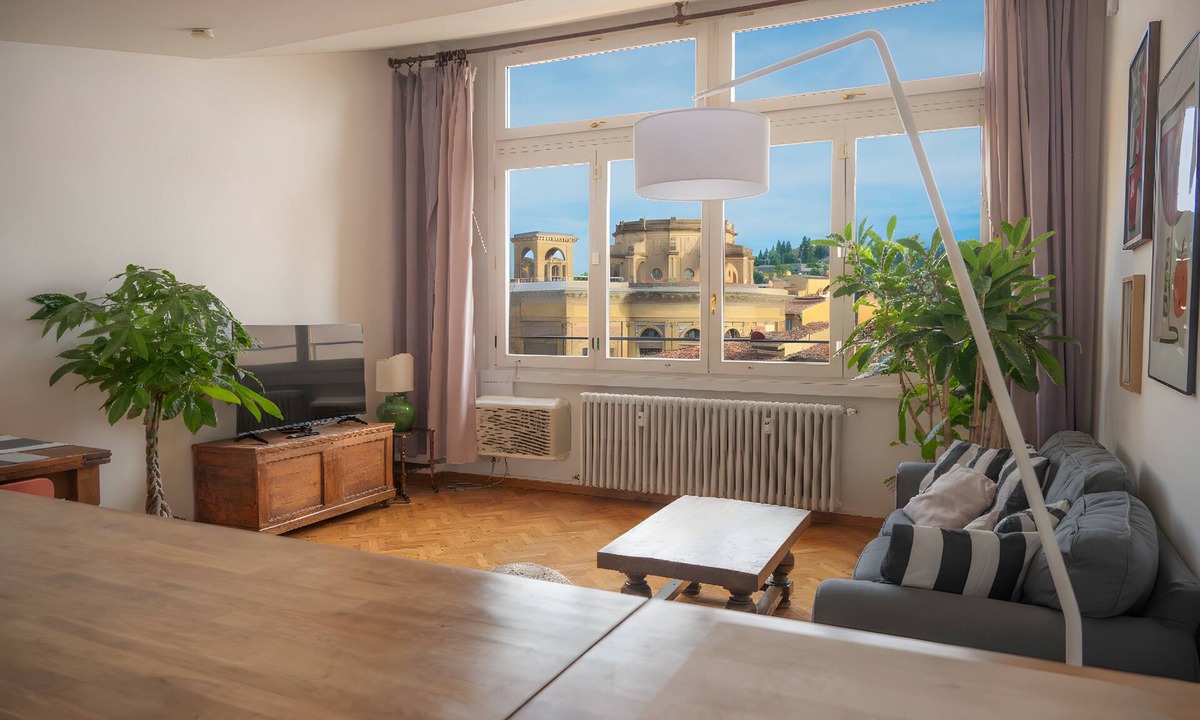 Santa Croce House | Elegant Panoramic Apartment in Borgo Santa Croce