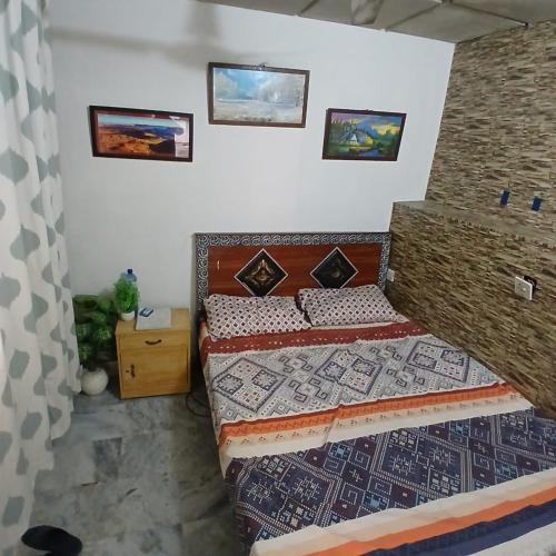 F-8 Sector House | Elegant Room in F 8 Islamabad