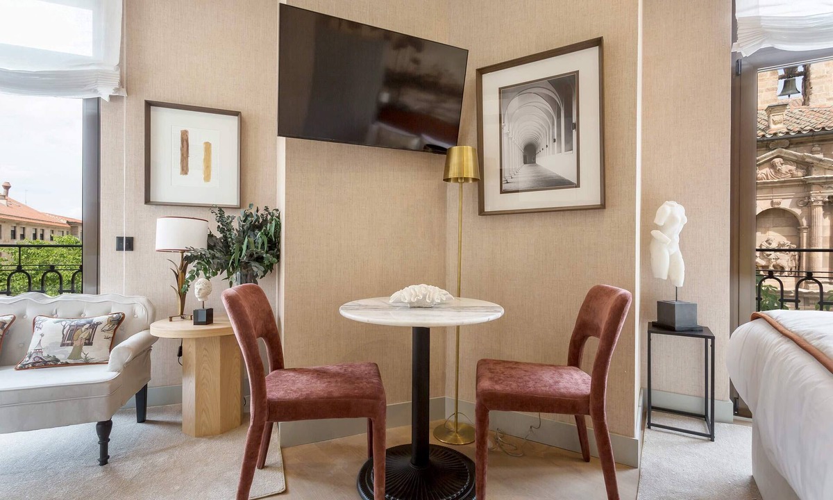 Centro Apartment | Elegant Salamanca Studio. Isla de la Rua III