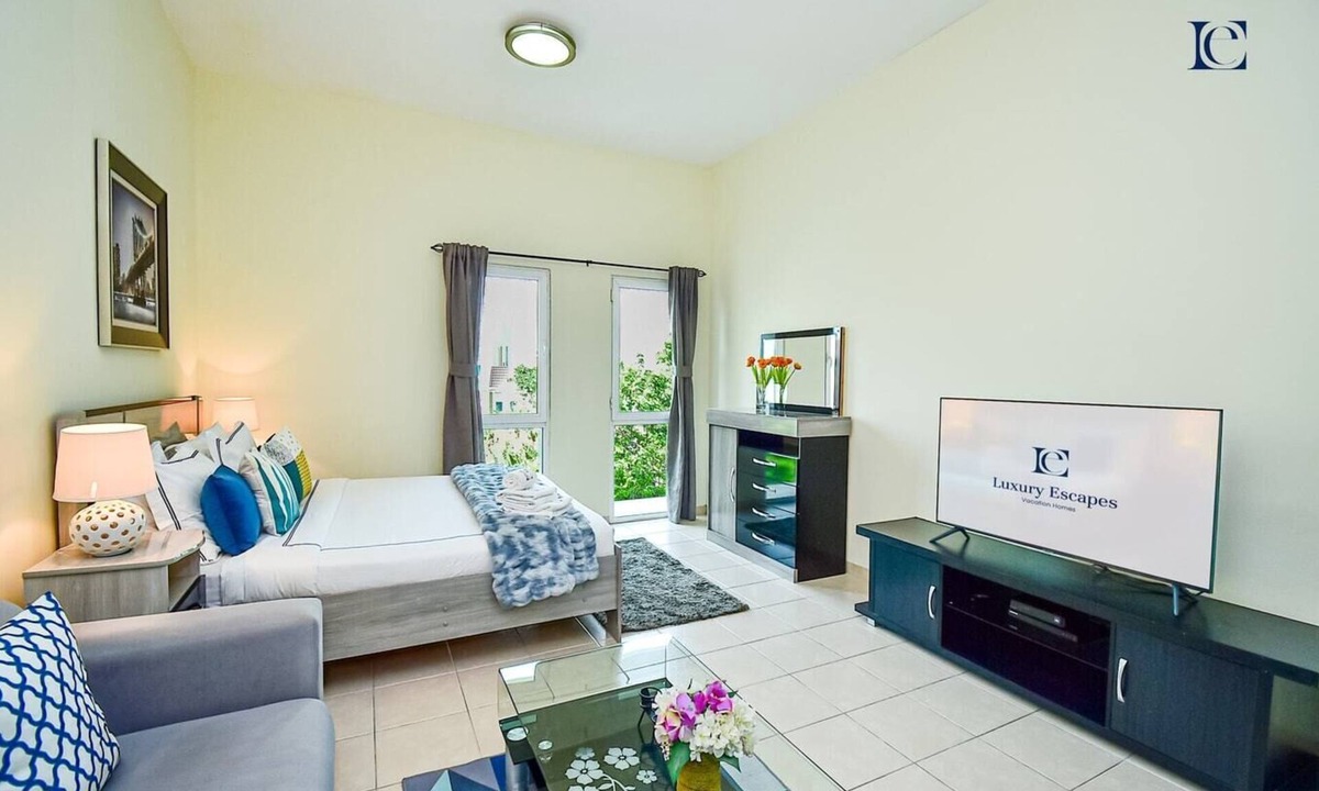 Discovery Gardens Apartment | Elegant Studio close to metro - Prive Business Bay.