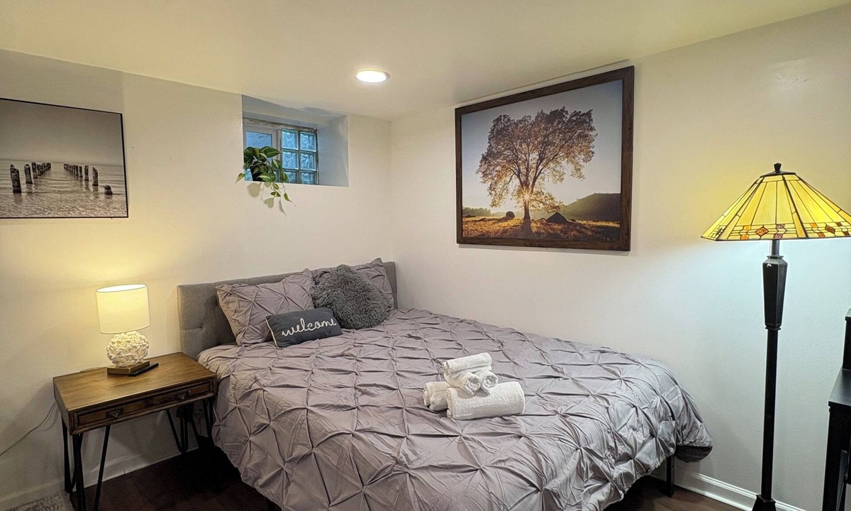 Foxcroft Square Apartment | Elegant Studio Escape for Two