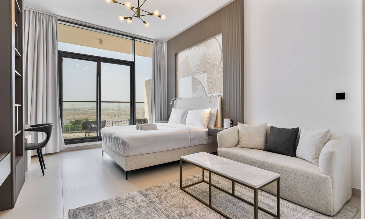 Dubai Apartment | Elegant Studio w/Pool & Gym, Near Metro Station