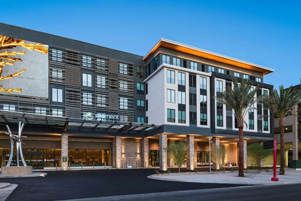 Las Vegas Hotel | Element by Marriott Las Vegas Symphony Park