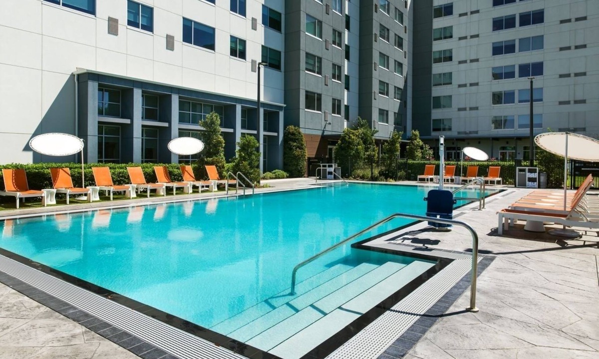 Williamsburg Hotel | Element Orlando | 2 Queen Room | Close to Outlets & Orlando Hotspots