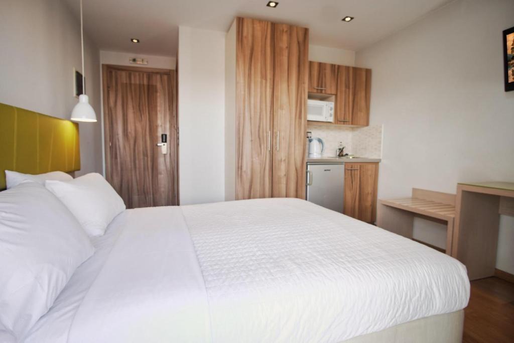 Khalandrion Apartment | Elements Rooms & Apartments