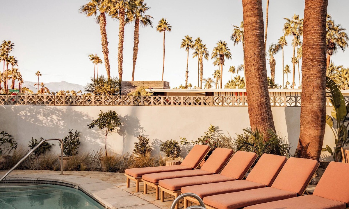 Uptown Design District Hotel | Elevate Your Stay in Movement Suite