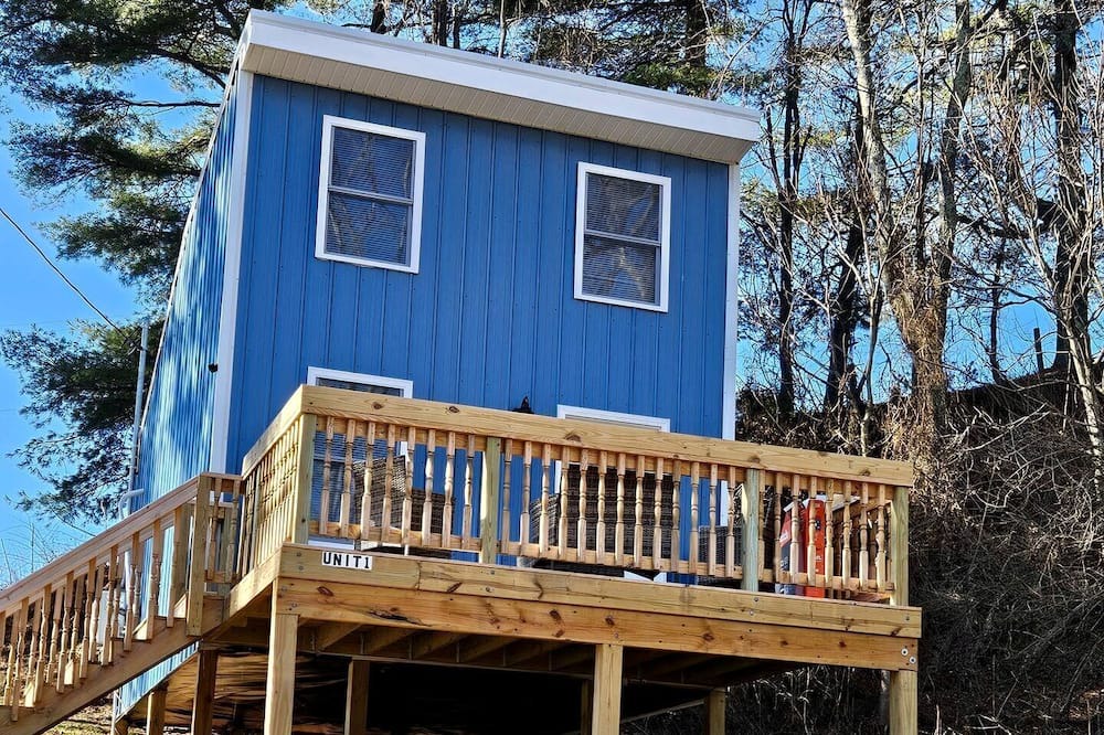 Draper Cottage | Elevated Cottage Nestled in Nature and near the New River in Draper, Virginia, Perfect for a Weekend Escape