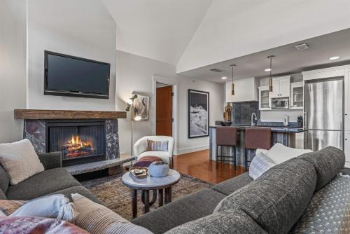 Canmore Apartment | Elevated Penthouse - Pool, Hot Tub & Relaxing Atmosphere!