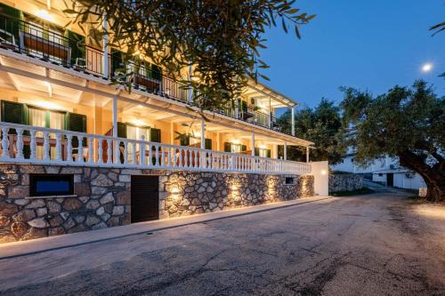 Limni Keri Hotel | Elia Studios Zakynthos