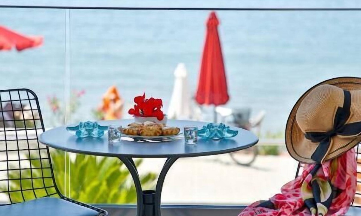Pilalimata House | Elimia Suites & Studios