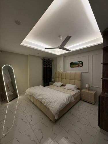 Fatehjang Apartment | Elite Corners Luxury 2BR Apartment The Gate Mall Faisal Town