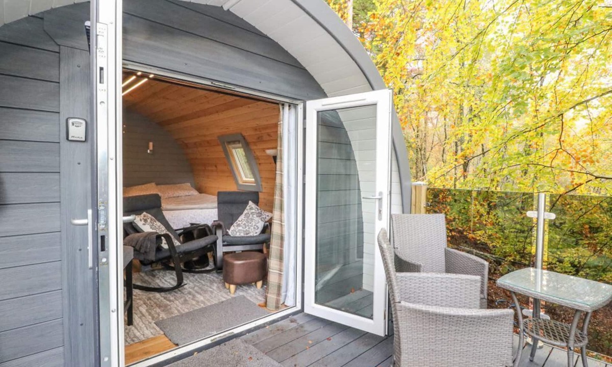 Appin House | Elleric Pods - The Last Resort