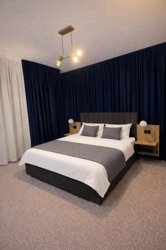 Craiova Apartment | Elmax Aparthotel