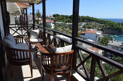 Votsi Apartment | Elpida Apartments