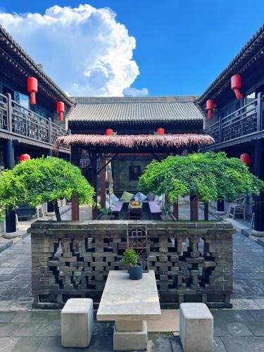 Pingyao Hotel | Elsewhere Hotel The former residence of the draft bank