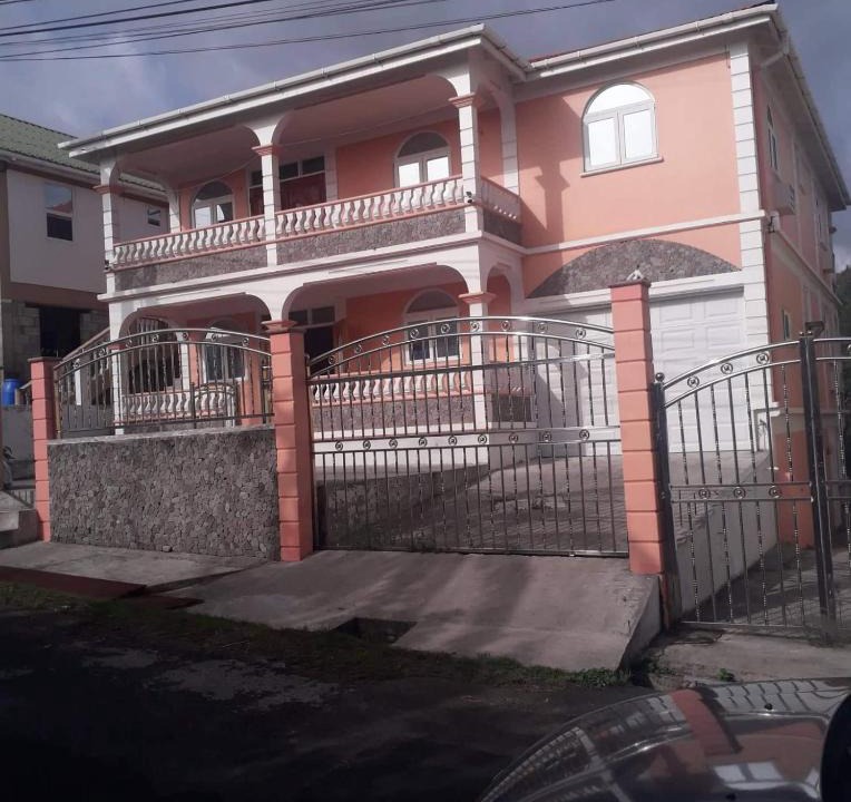 Mahaut House | Elue's Inn