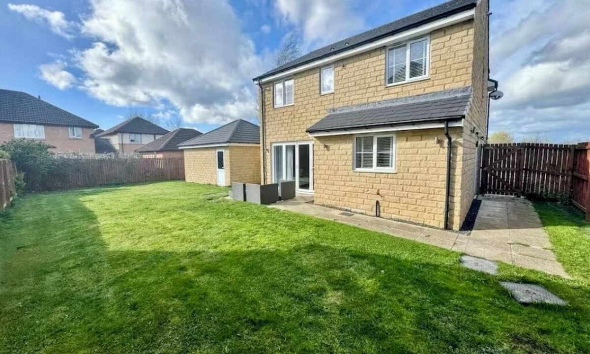 Darlington House | Elysian Escape, modern 5 bedroom house, sleeps 12
