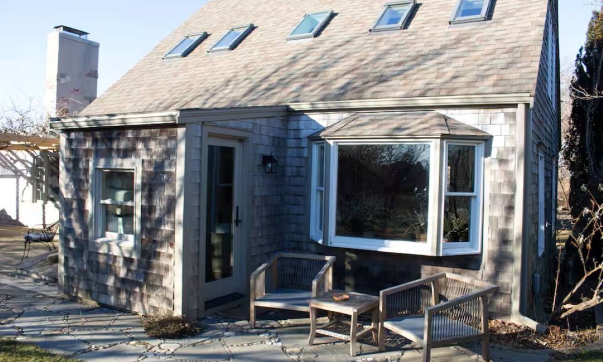 Block Island Cottage | Elysium Cottage 4 BR, 2 BA Pond Access & Kayak