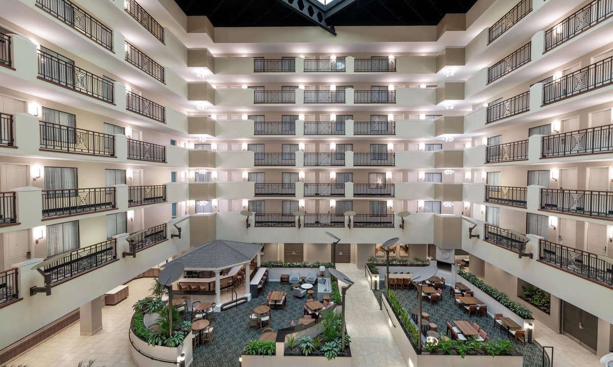 Estero Hotel | Embassy Suites by Hilton Fort Myers Estero