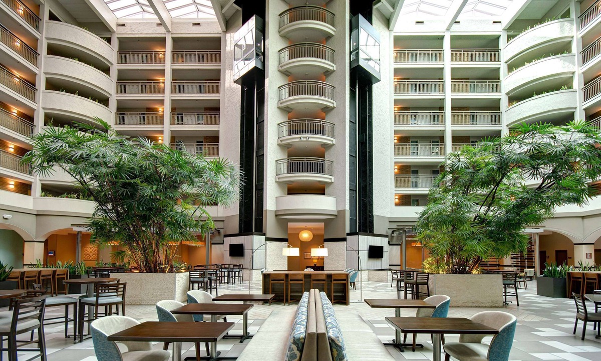 Southside Hotel | Embassy Suites by Hilton Jacksonville Baymeadows