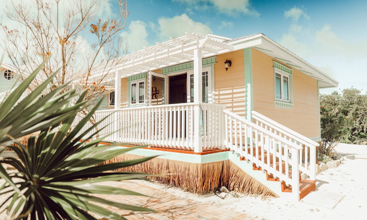 Staniel Cay Hotel | EMBRACE Resort