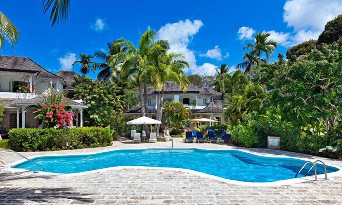 Gibbs Bay Villa | Emerald Beach 3 - Villa Ixoria Summer Promotion | Beach View - Located in Beautiful Gibbs Bay with Private Chef Services