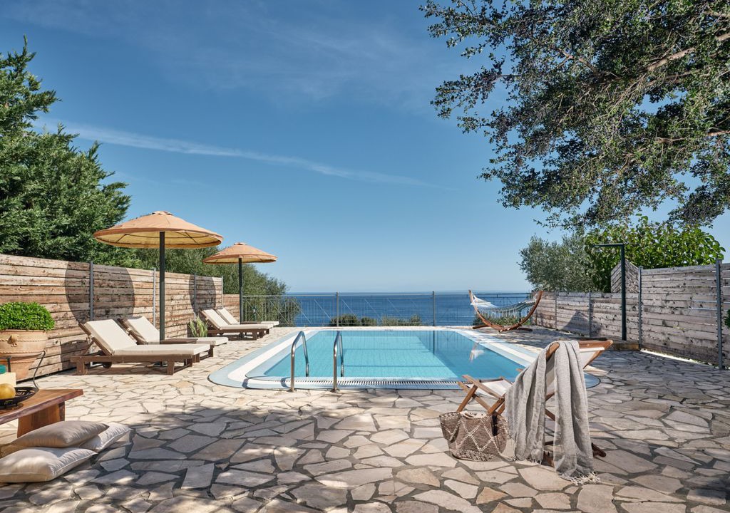 Varvara Villa | Emerald Classic Villa