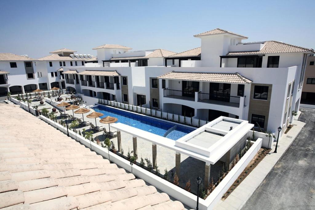 Tersefanou Apartment | Emerald Heights