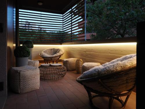 Fossolo House | Emerald - Prestigious Apartment 5 Minutes by Car from Old Town