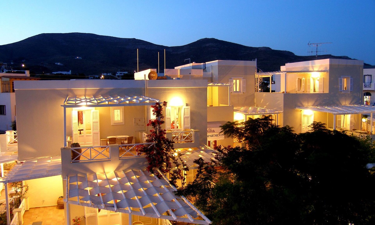 Megas Gialos House | Emilia Luxury Apartments