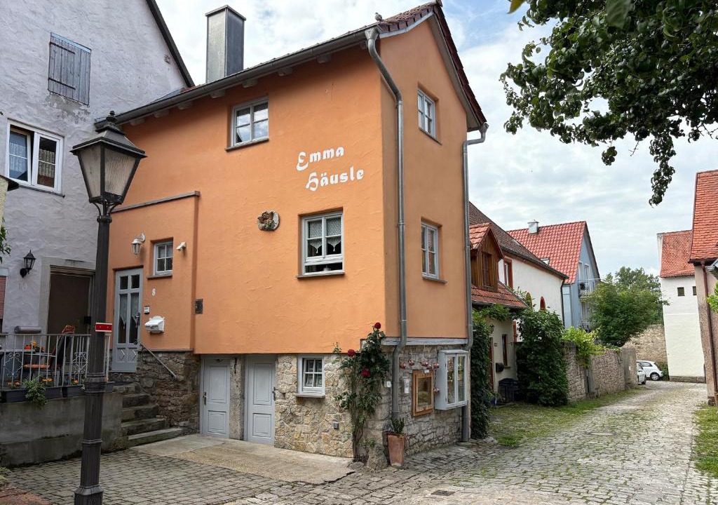 Sommerhausen Apartment | Emma Häusle