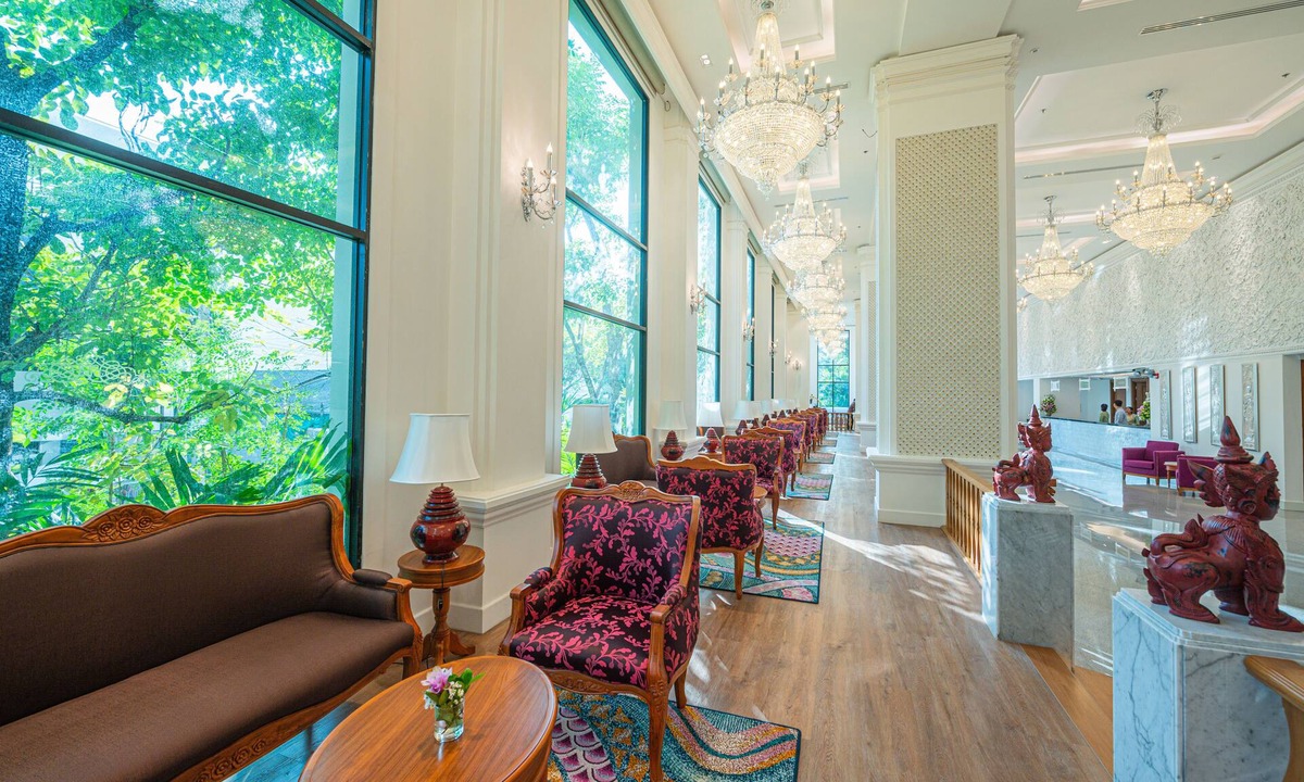 Chang Khlan Hotel | Empress Premier Hotel