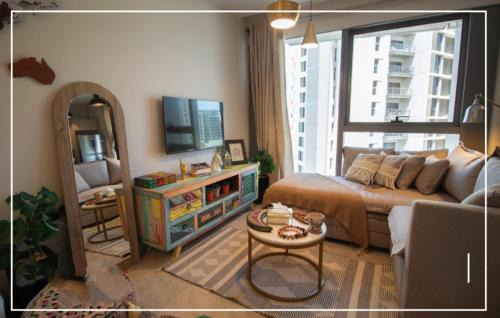 Sheikh Zayed City Apartment | Emy's Chic Sunny Studio in Zed Towers