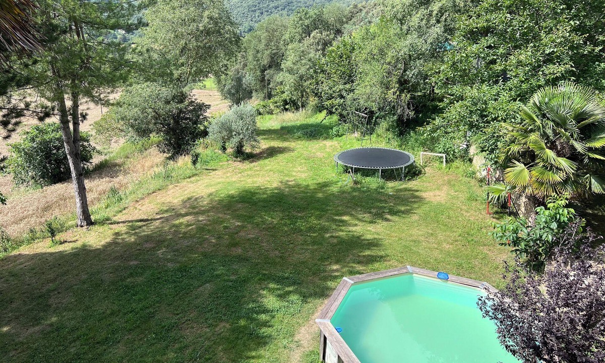 Les Planes d'Hostoles House | En Plena Naturaleza. Pasea por la vía Verde y Accede a Bonitas Gargantas de Agua