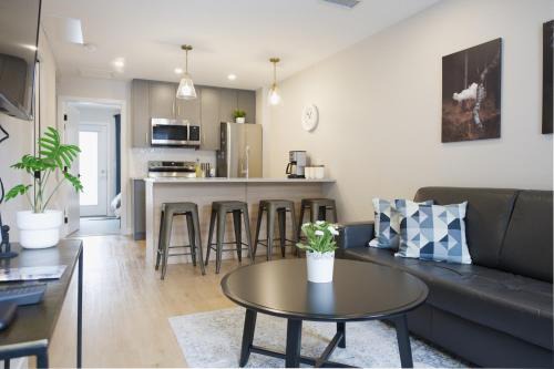 Canmore Apartment | Enchanted Mountain Getaway
