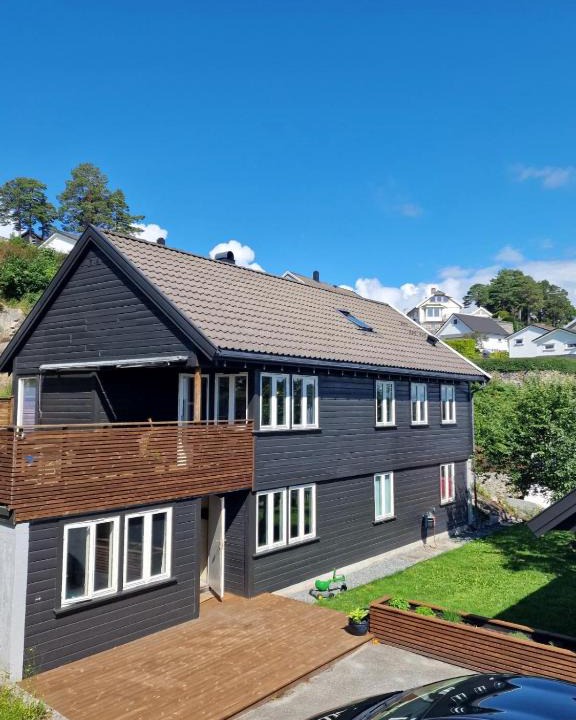 Arendal Villa | Enebolig ledig Arendalsuka * 4 soverom * 2 bad *