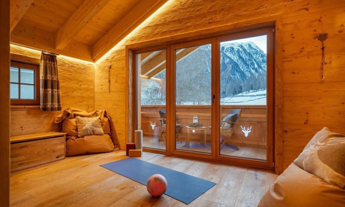 Bever Ski Chalet | Engadin Chalet - Private Spa Retreat