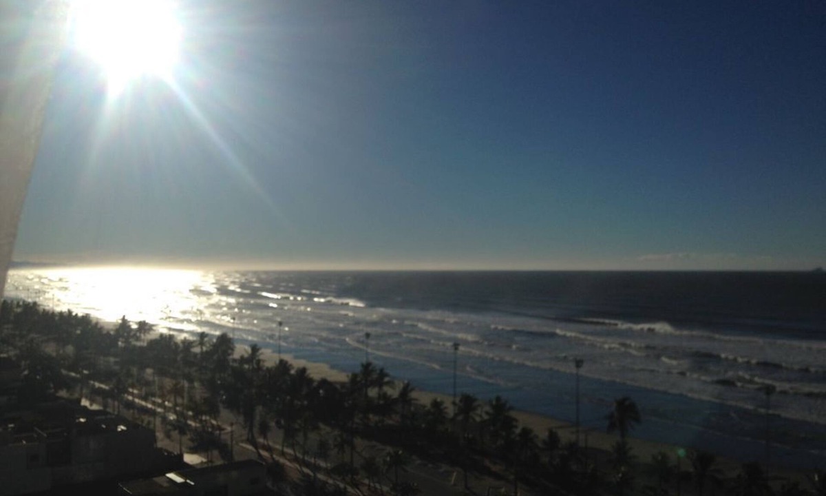 Centro Apartment | Enjoy Peruíbe with the most wonderful view of the coast
