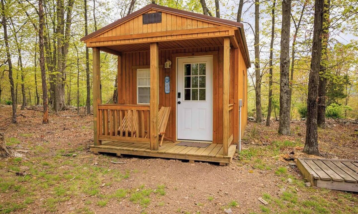 Berkeley Springs Apartment | Enjoy this cabin/tiny home on 24 acres of oak and hickory forest close to Berkeley Springs, WV