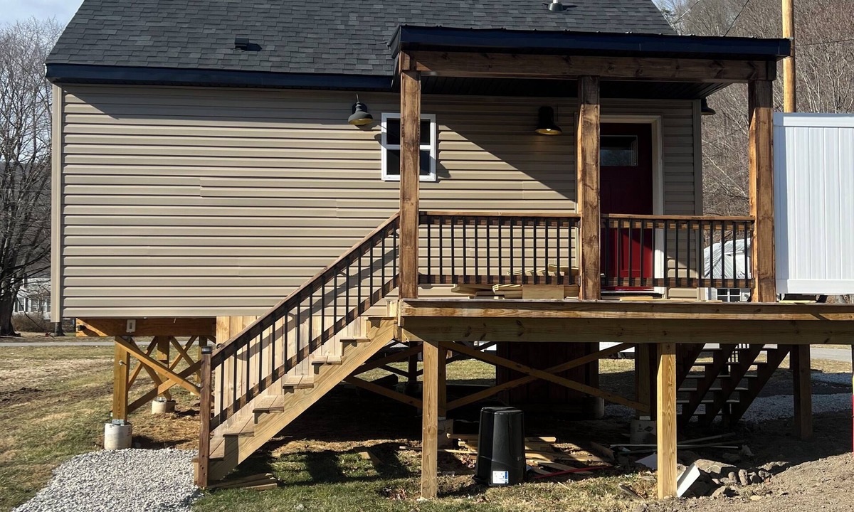 Marlinton Cabin | Enjoyable 2-bedroom cabin with AC in charming Marlinton.