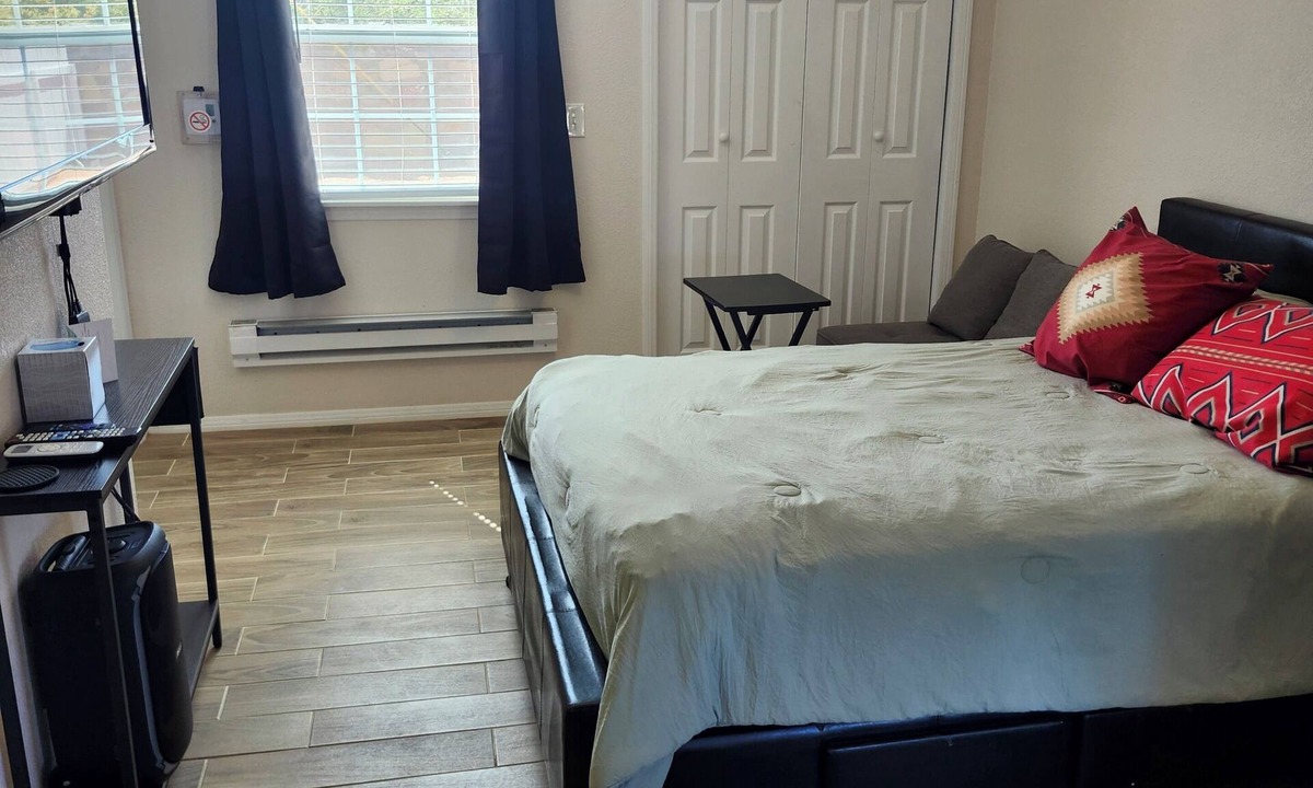 Homestead Meadows North Apartment | Enjoyable studio with AC in vibrant El Paso