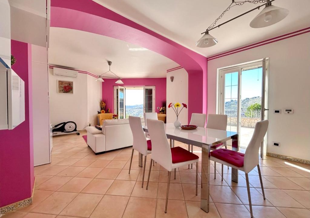 Pergusa House | ENNA Villa del Sole e delle Stelle