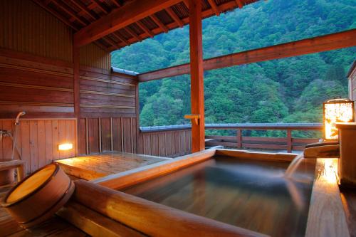 Unazuki Onsen Hotel | Enraku