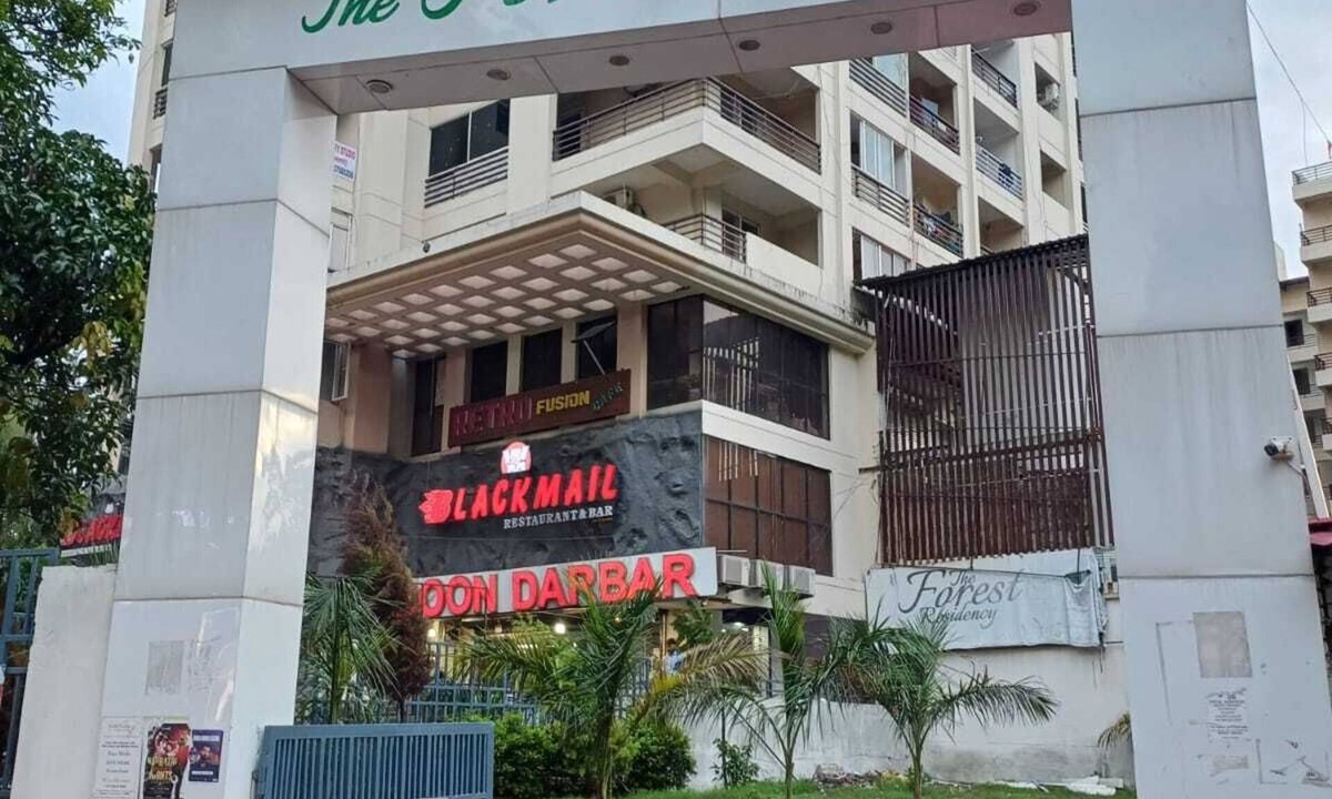 Bullawala House | Entire flat available with 2 bedrooms, Kitchen, 2 washrooms, 2 balcony and hall.