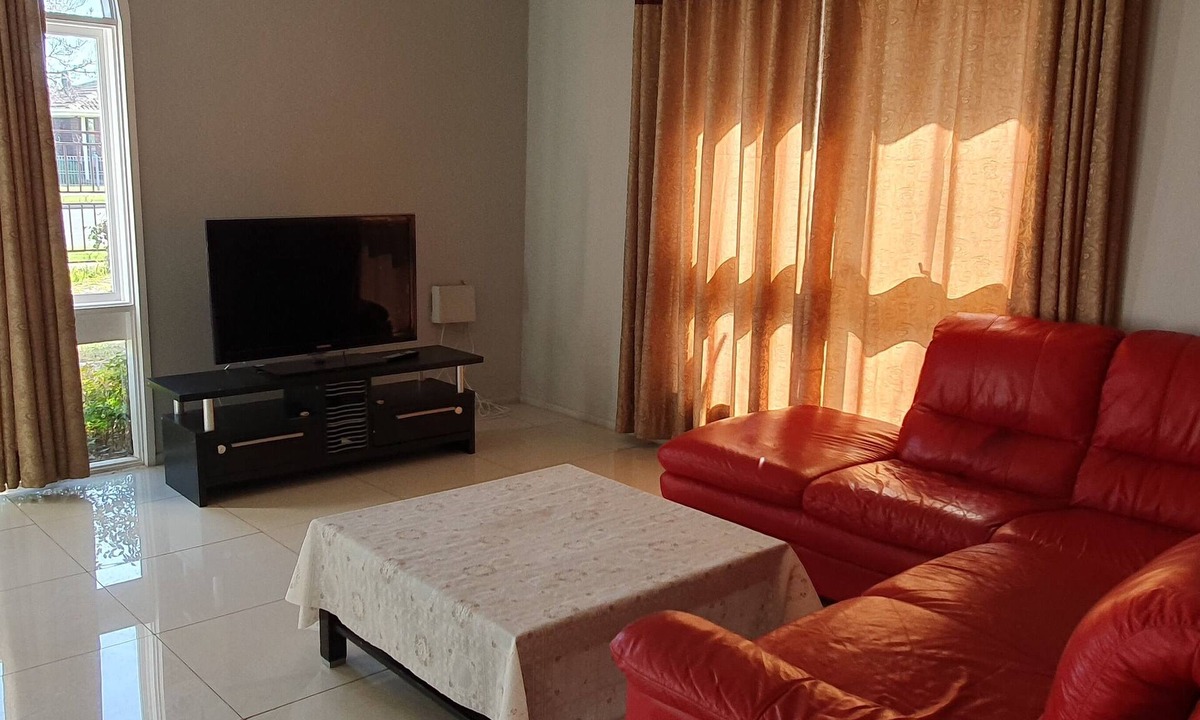 Melton House | Entire House-close to Supermarket/gym/Restaurants