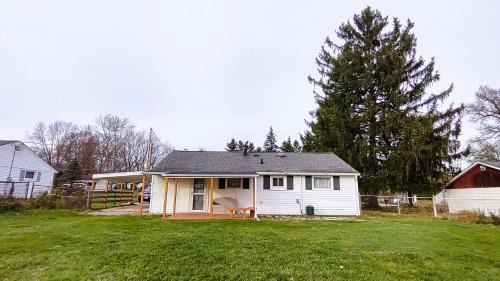 Twinsburg House | Entire House in Twinsburg